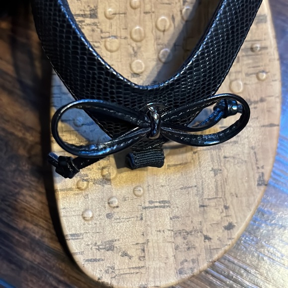 Vionic Sandals - Picture 3 of 12